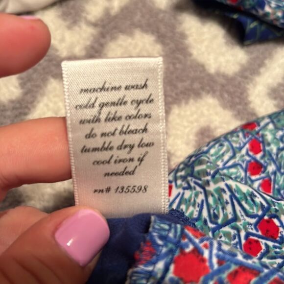 Blue Rain Geometric Print Crewneck Blouse.  Size Small - Picture 6 of 7